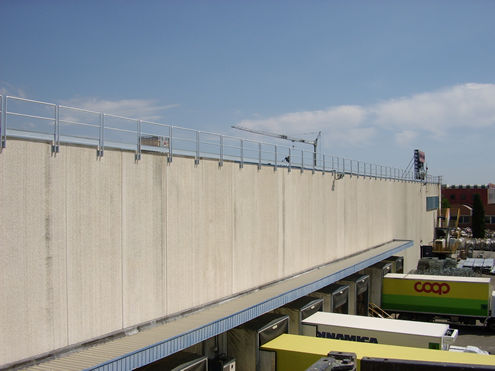 vue de face du hangar